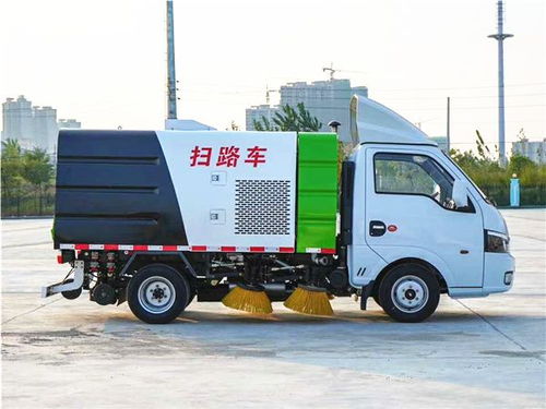 东风途逸新型环卫蓝牌扫路车 城市清洁的灵活高效解决方案